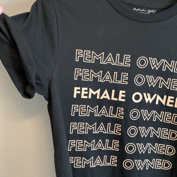 NWOT - Female Owned- black screen tee- Size Small - Picture 2 of 4